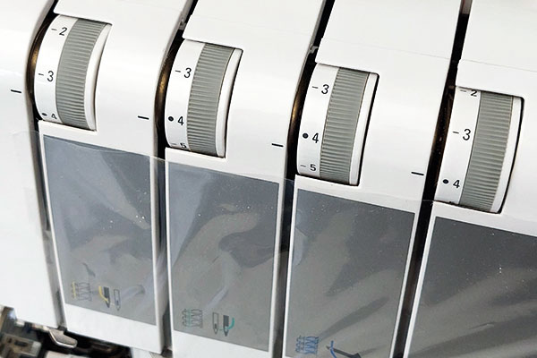 Bernina L 450